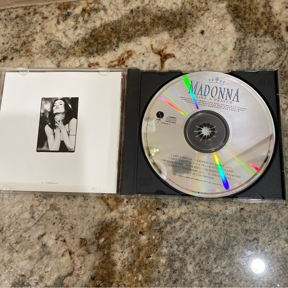 Madonna Like A Prayer CD Tested Working - Picture 3 of 4